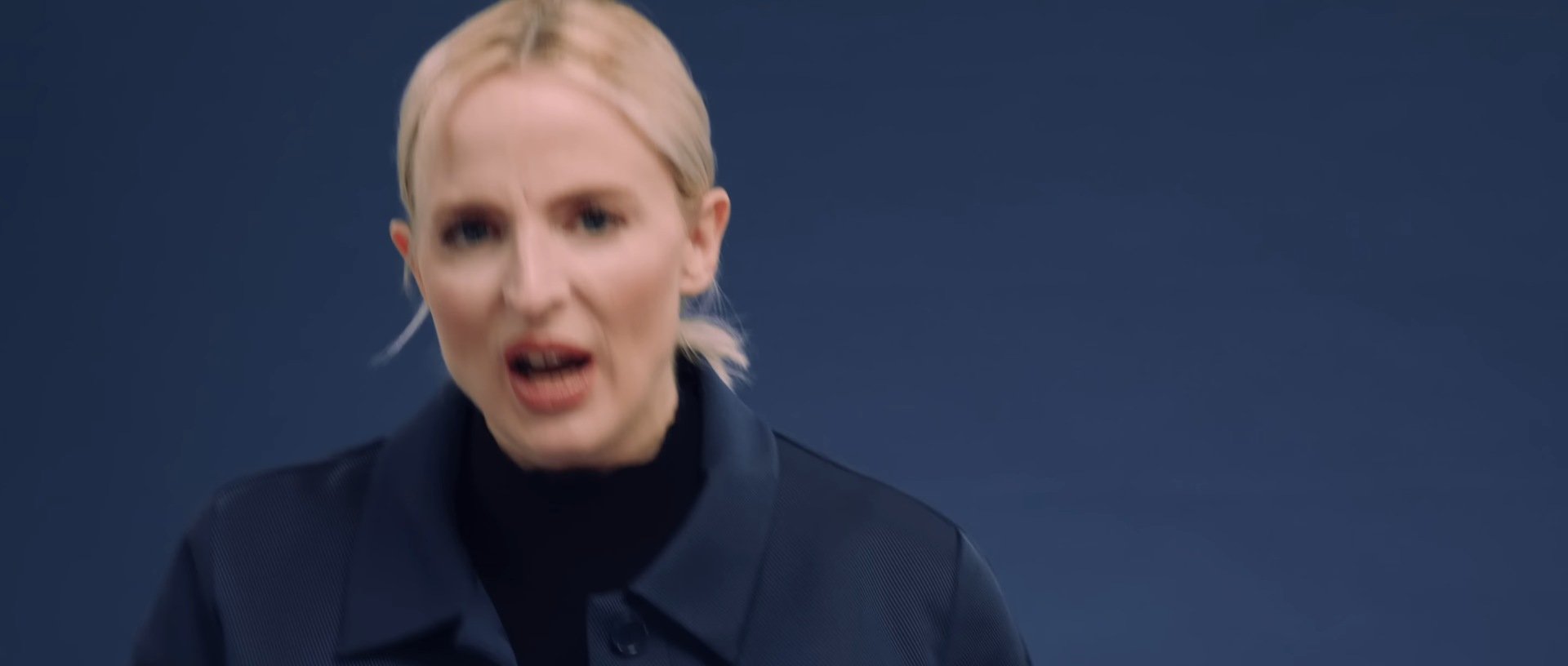 Photogramme 5 de Madame Monsieur — Zéro (clip, réalisé par Sam & Thibault)